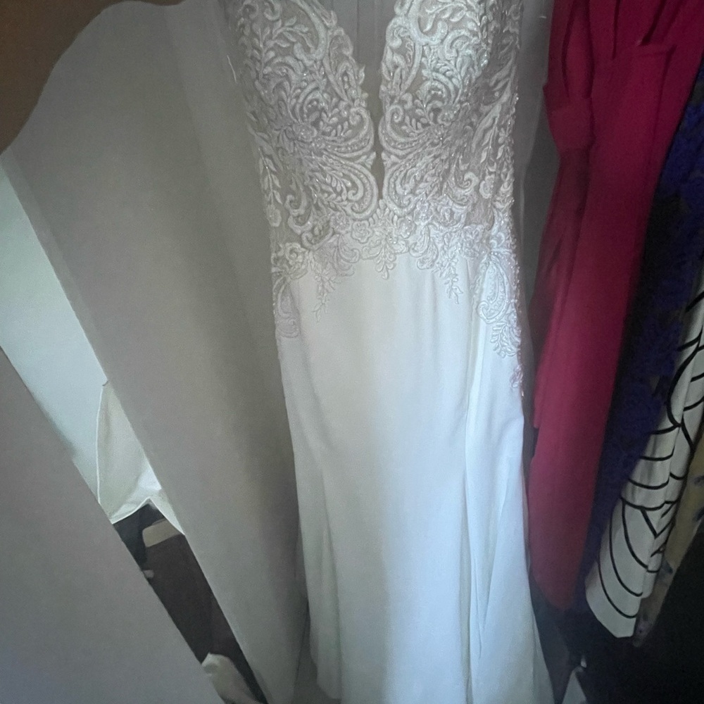 Maggie Sottero White Lace Wedding Dress